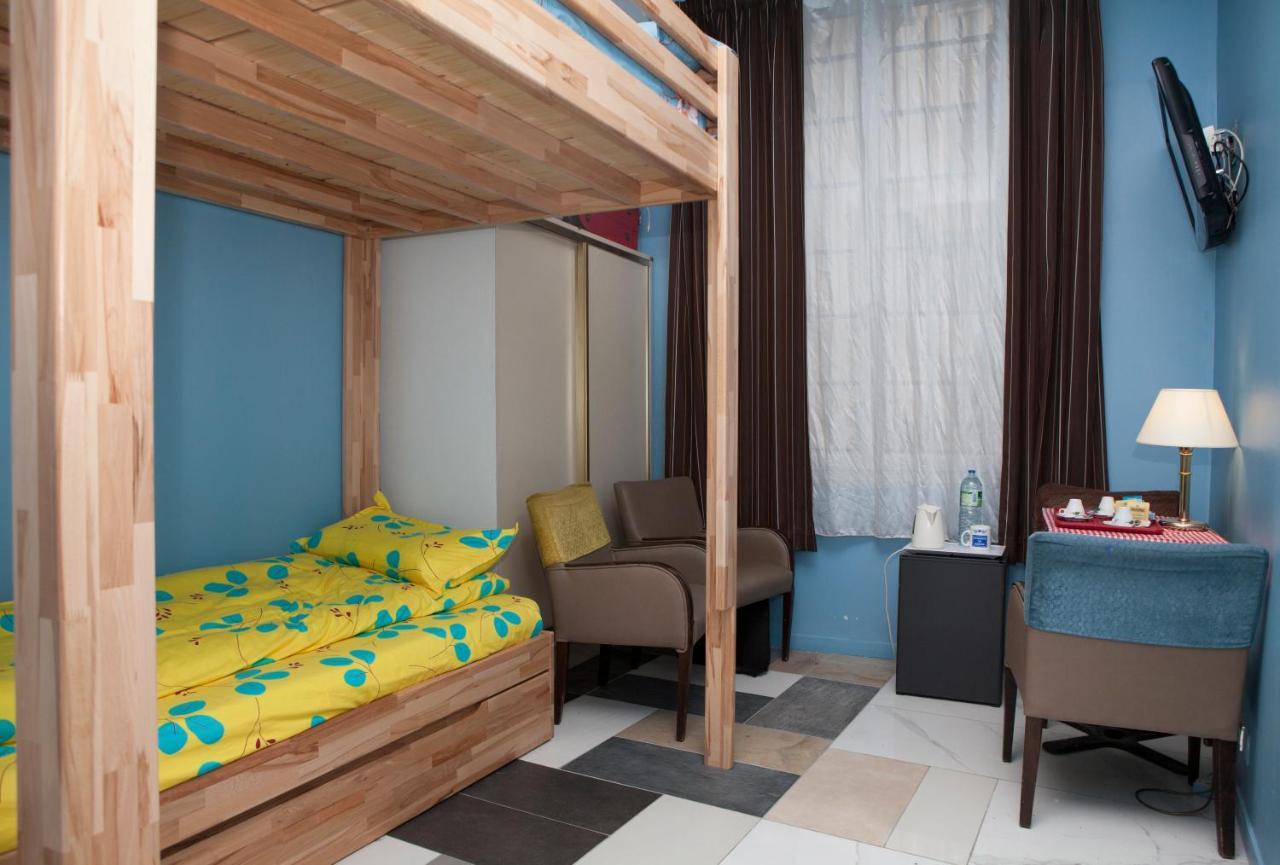 Bed and Breakfast Club246 Paris Saint Martin Екстер'єр фото