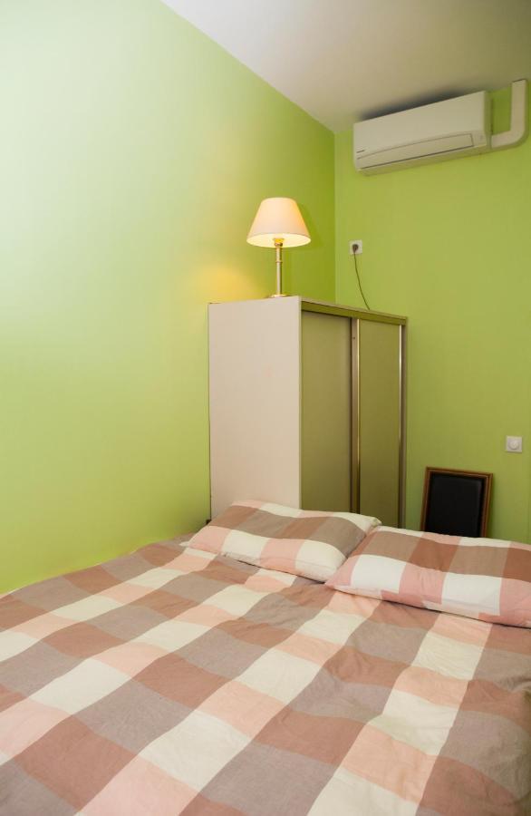 Bed and Breakfast Club246 Paris Saint Martin Екстер'єр фото